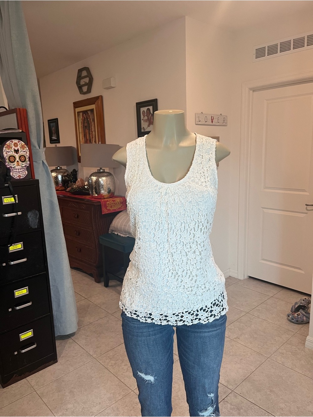 Daniel Rainn White Crochet Scoop Neck Tank